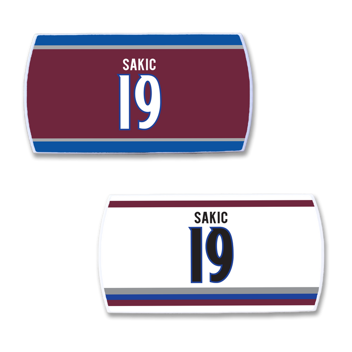 Celebrate Joe Sakic’s elite vision with two ZippyBack™ shoulder patches—one maroon with blue and white stripes, and one white with blue, burgundy, and silver stripes—each featuring “SAKIC 19”.